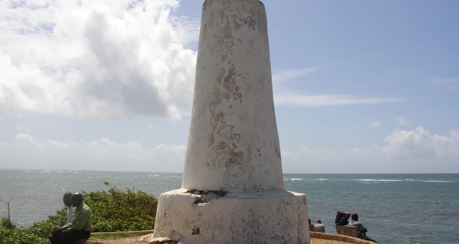 Pillar of Vasco da Gama.jpg